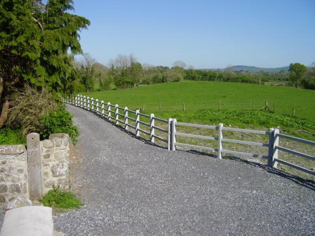 Glenboy Country Accommodation Oldcastle المظهر الخارجي الصورة